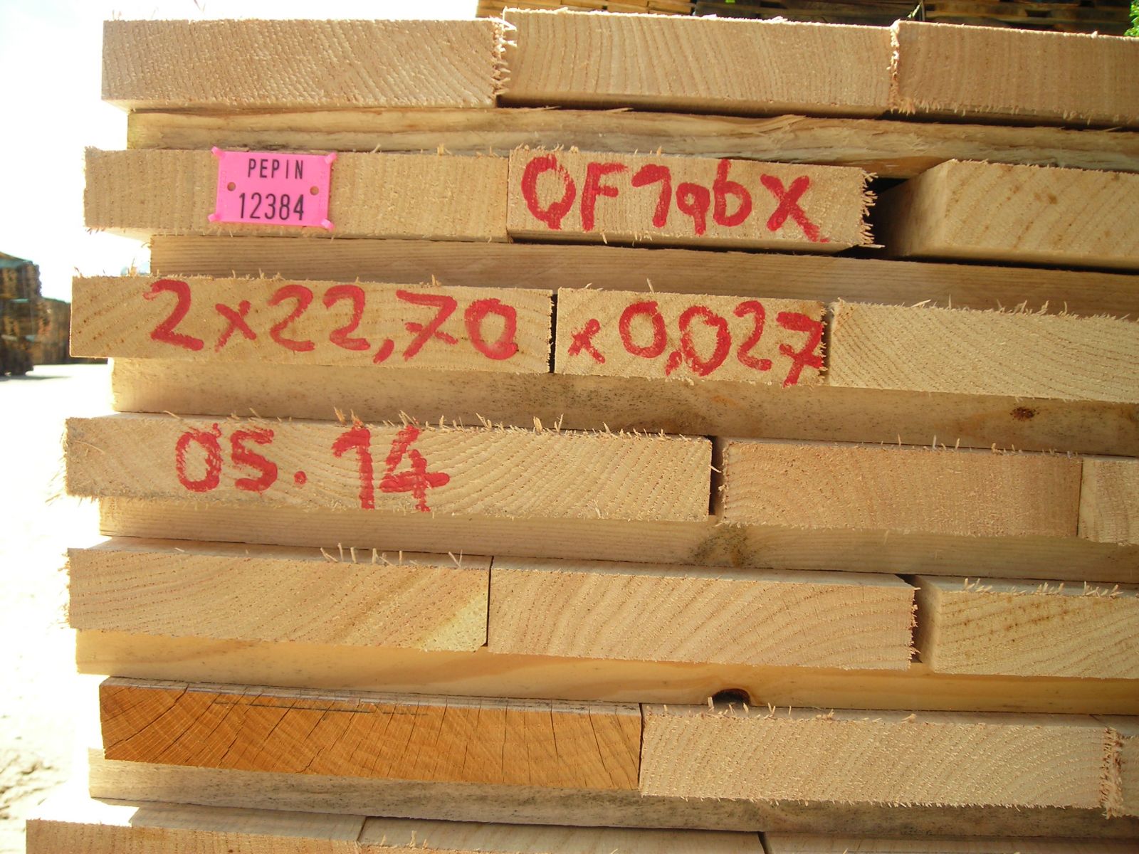 Stockage du chêne rouge - scierie Pépin