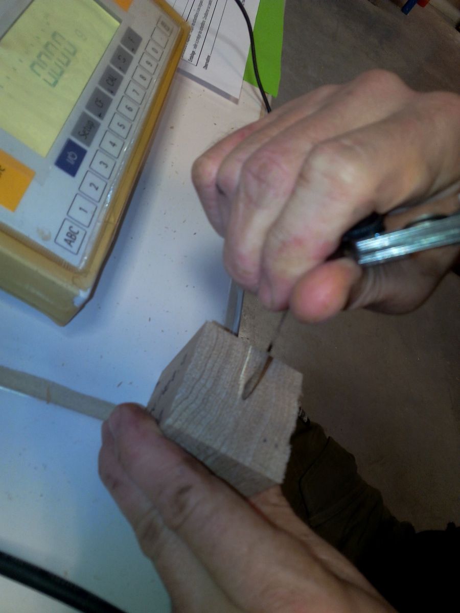 Mesure de la délamination dans le laboratoire FCBA à Bordeaux